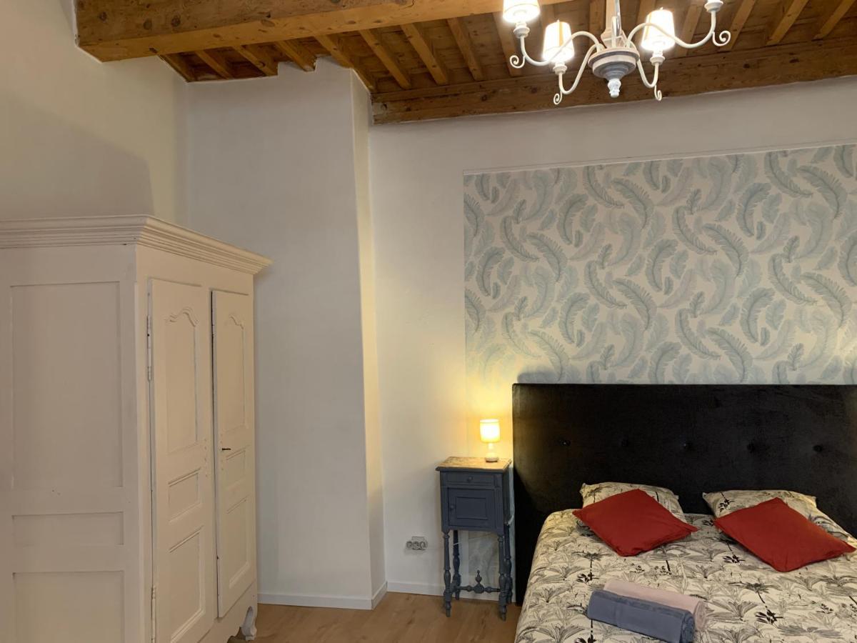 Appartement De Charme Dans Le Coeur Historique D'Uzès Kültér fotó